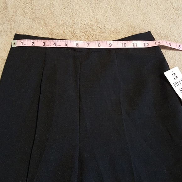 NWT. K Petite 3 Pc. Suit. Pants, Top, Jacket. 6P - Picture 4 of 8